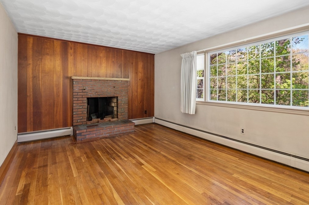 34 Carleton Rd, Hingham MA 02043-3009 exterior