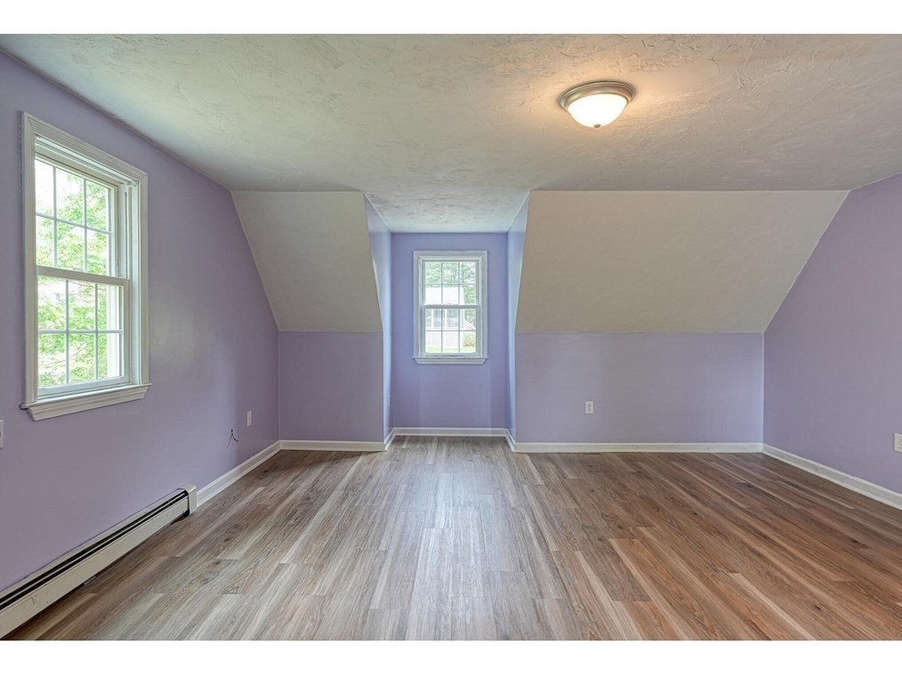 40 Lake St, Uxbridge MA  01569-1277 exterior