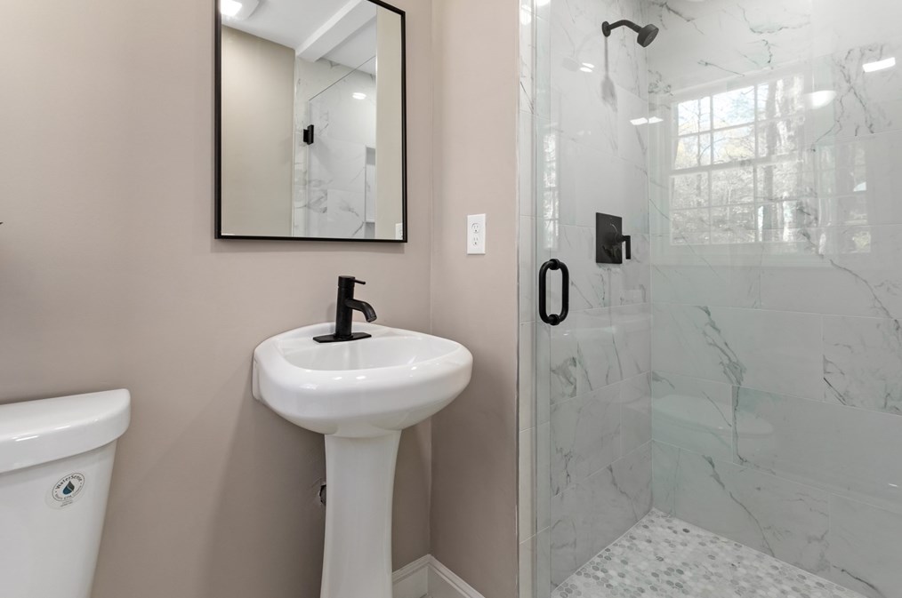 12 Ivanhoe Dr, Lynnfield MA 01940-1739 exterior