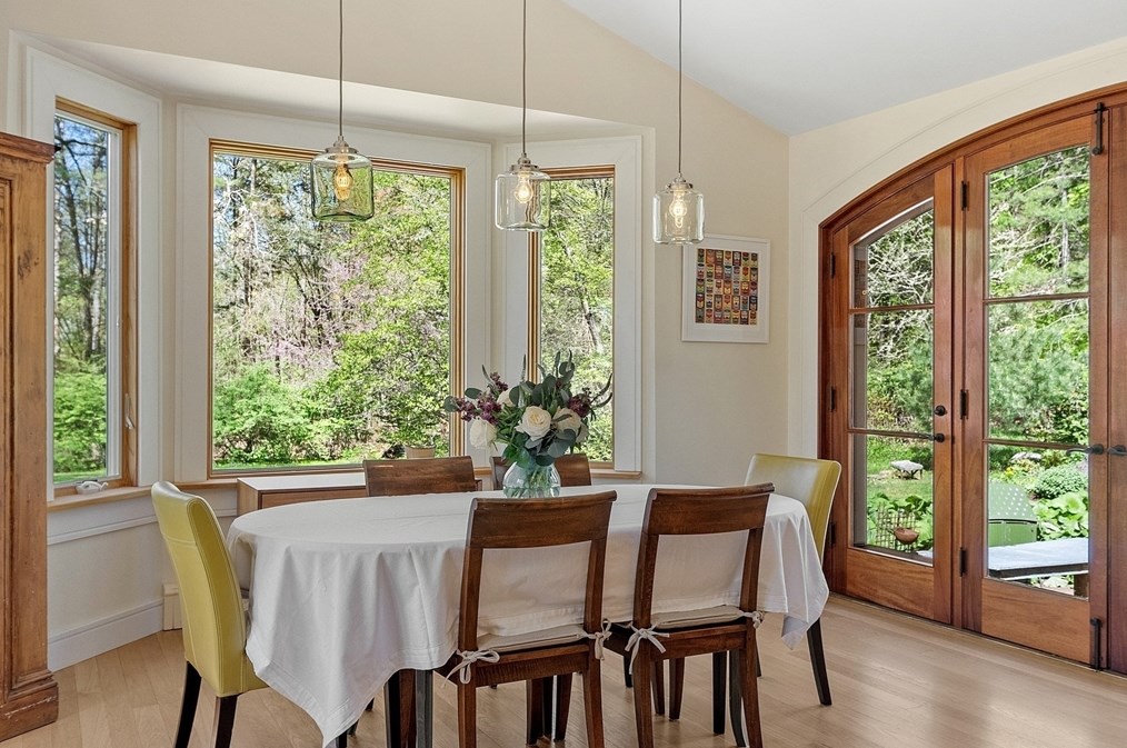 41 Taylor Rd, Acton MA 01720-4516 exterior