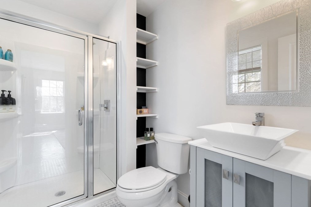 21 Clf Rd, Hingham MA 02043-1452 exterior