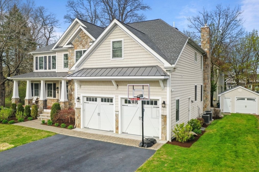 21 Clf Rd, Hingham MA 02043-1452 exterior