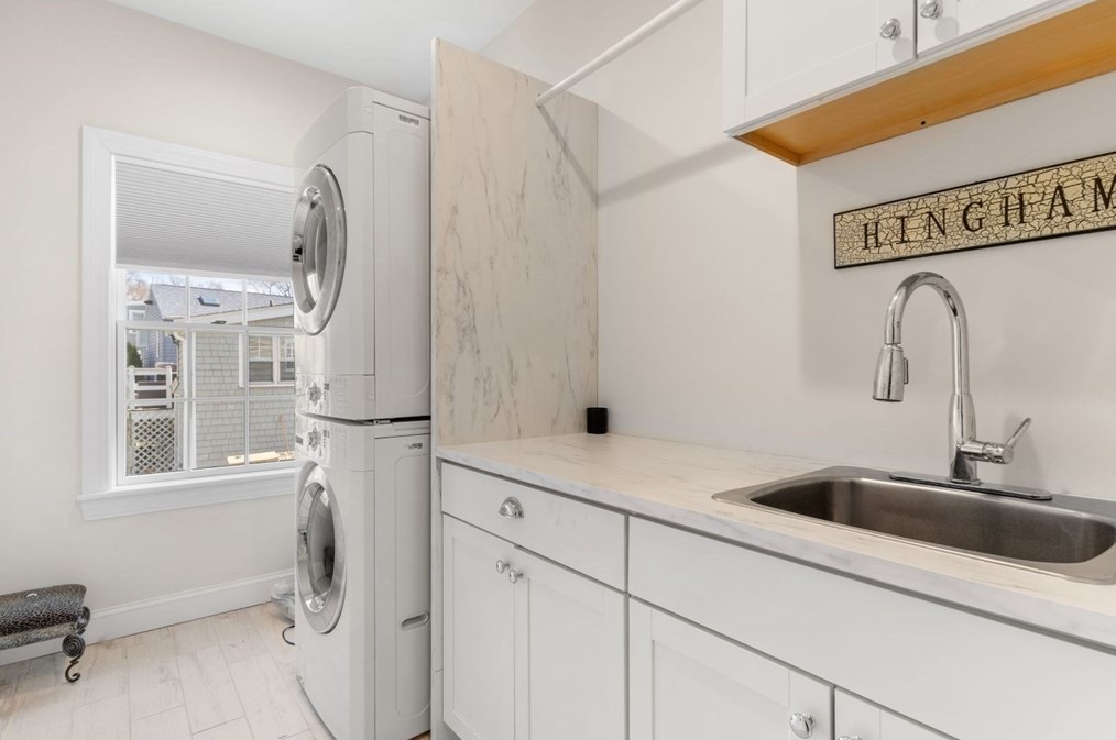 21 Clf Rd, Hingham MA 02043-1452 exterior