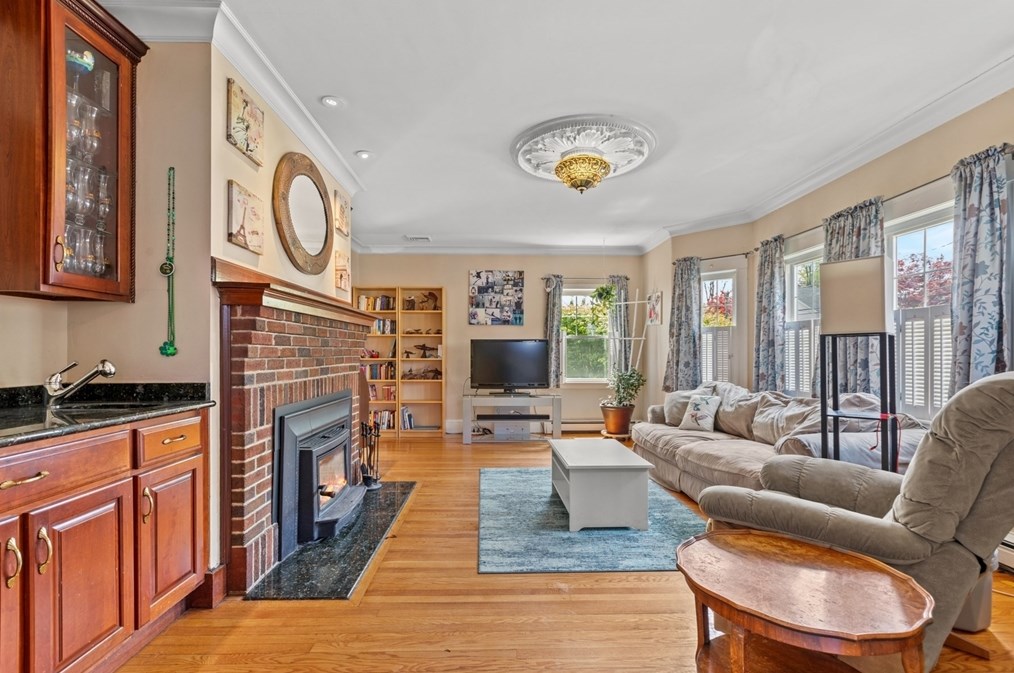 31 Wilbur St, Weymouth MA 02189 exterior