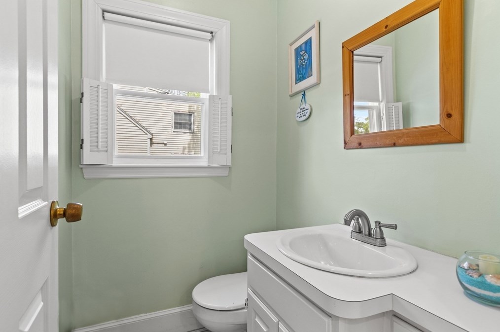 31 Wilbur St, Weymouth MA 02189 exterior