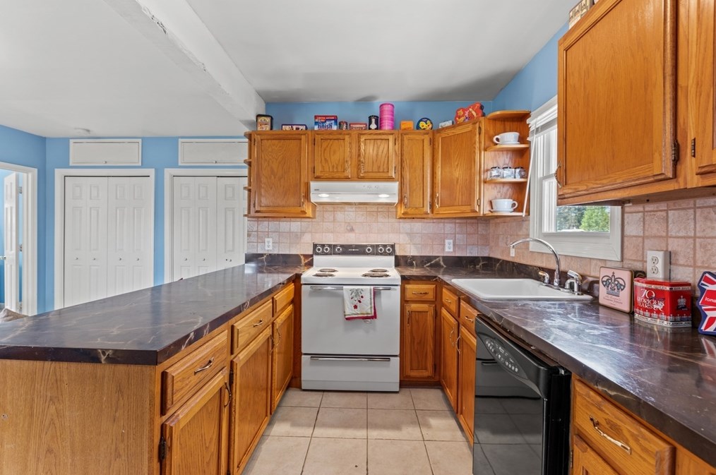 31 Wilbur St, Weymouth MA 02189 exterior