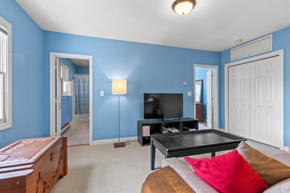 31 Wilbur St, Weymouth MA 02189 exterior