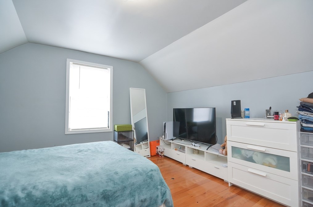 65 Ft Hl Ave, Lowell MA 01852-2708 exterior