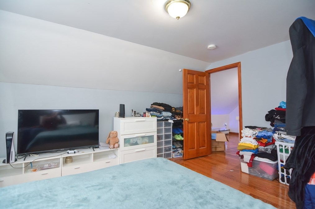 65 Ft Hl Ave, Lowell MA 01852-2708 exterior