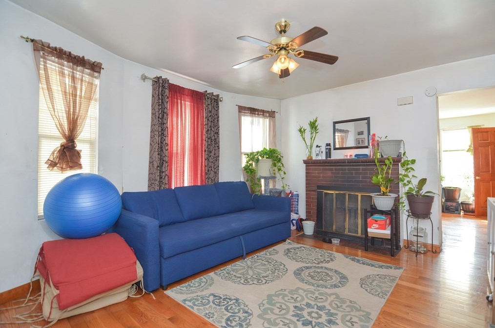 65 Ft Hl Ave, Lowell MA 01852-2708 exterior