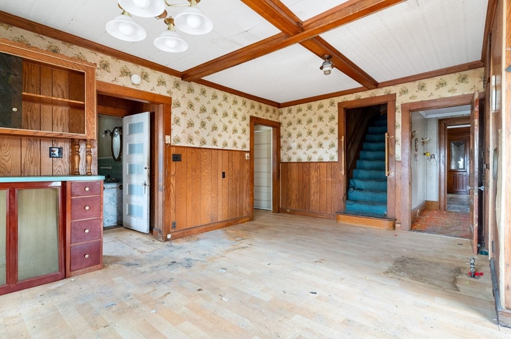 155 Woodland St, Lawrence MA 01841-2943 exterior