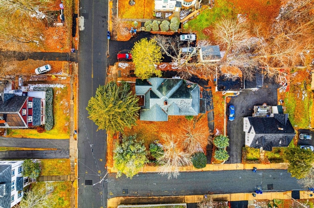 155 Woodland St, Lawrence MA 01841-2943 exterior