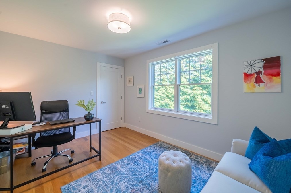 24 Grassland St, Lexington MA 02421-7944 exterior