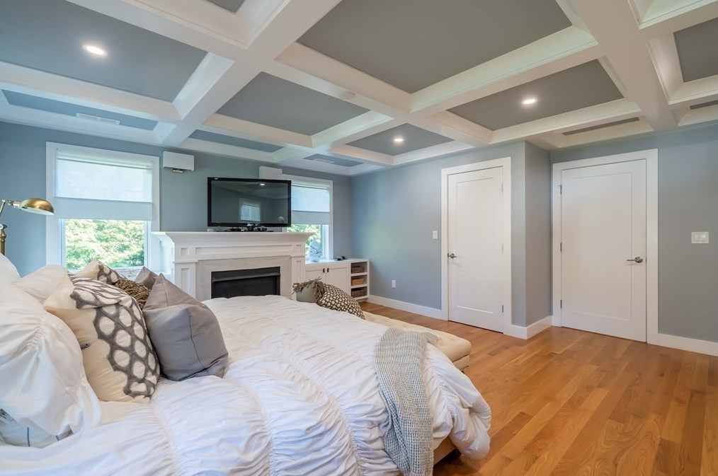 24 Grassland St, Lexington MA 02421-7944 exterior