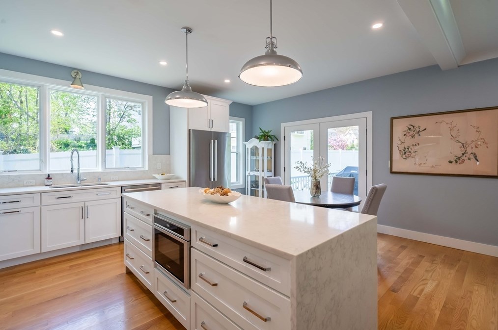 24 Grassland St, Lexington MA 02421-7944 exterior