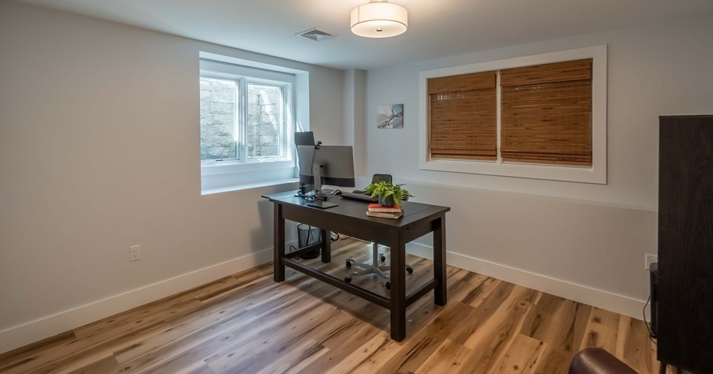 24 Grassland St, Lexington MA 02421-7944 exterior