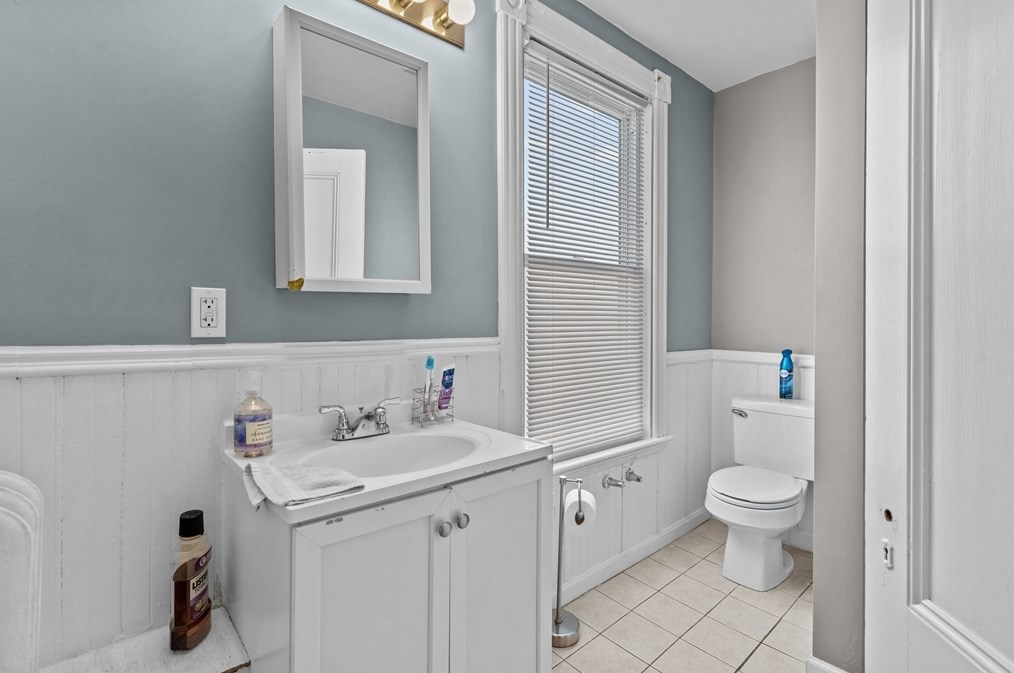 12 Highland Ave, Beverly MA 01915-4924 exterior