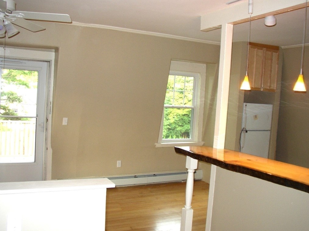 21 Highland Ave, Haverhill MA 01830-4159 exterior