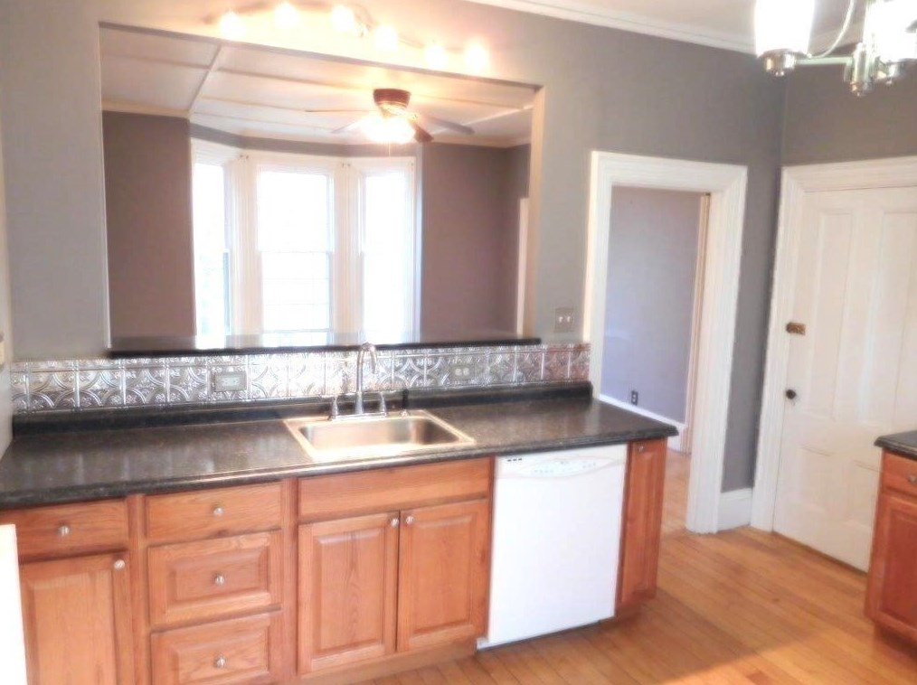 21 Highland Ave, Haverhill MA 01830-4159 exterior