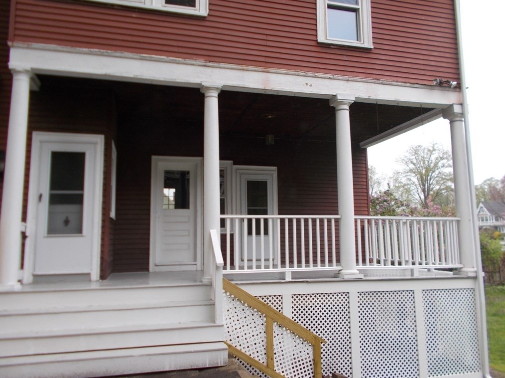 21 Highland Ave, Haverhill MA 01830-4159 exterior