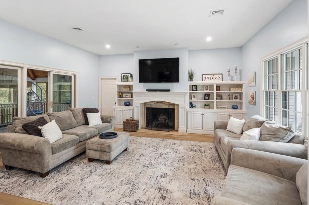 87 Bates Way, Hanover MA 02339 exterior