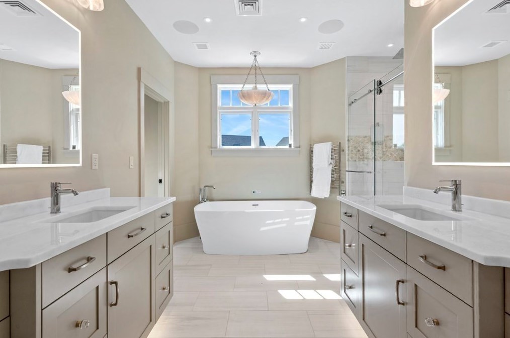 4 Cliff Estates Rd, Scituate MA  02066-1100 exterior