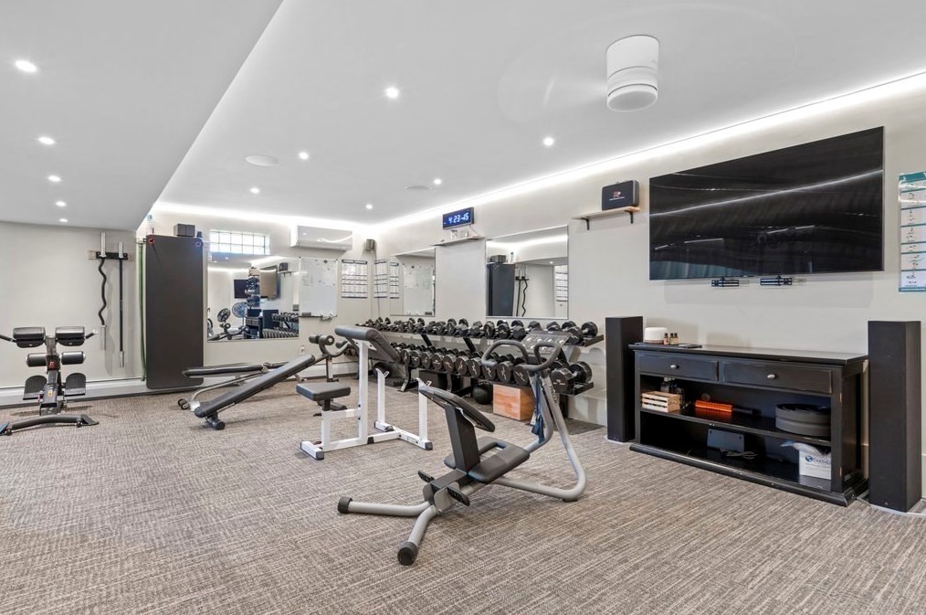 4 Cliff Estates Rd, Scituate MA  02066-1100 exterior