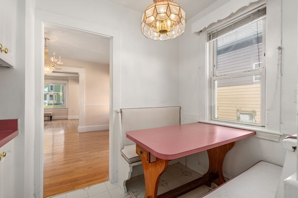 84 Lk St, Arlington MA 02474-8872 exterior