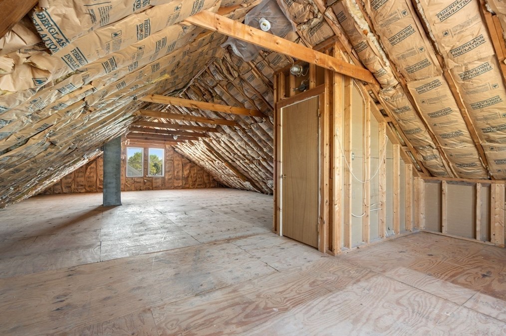 84 Lk St, Arlington MA 02474-8872 exterior