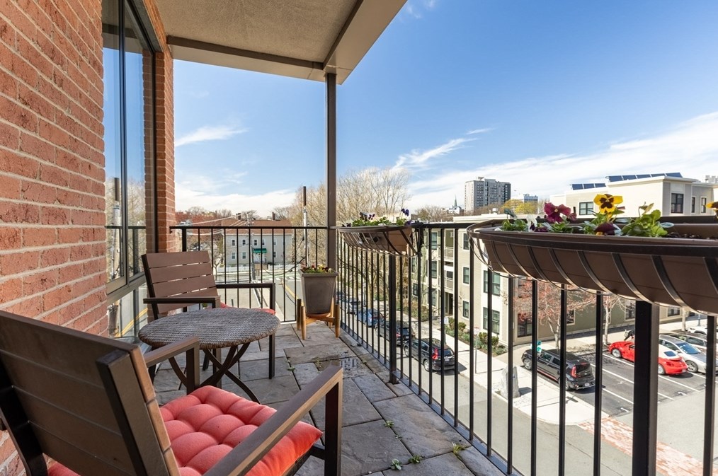 100 Pacific St, Cambridge MA  02139-4531 exterior