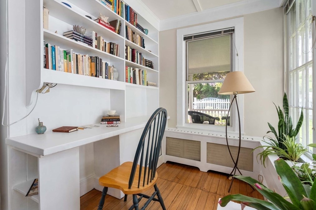 133 Newtonville Ave, Newton MA 02458-1851 exterior