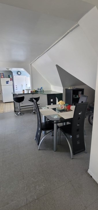 61 High St, Lawrence MA 01841-2922 exterior