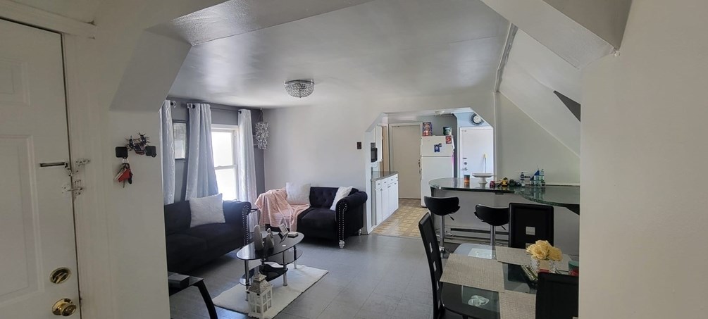 61 High St, Lawrence MA 01841-2922 exterior