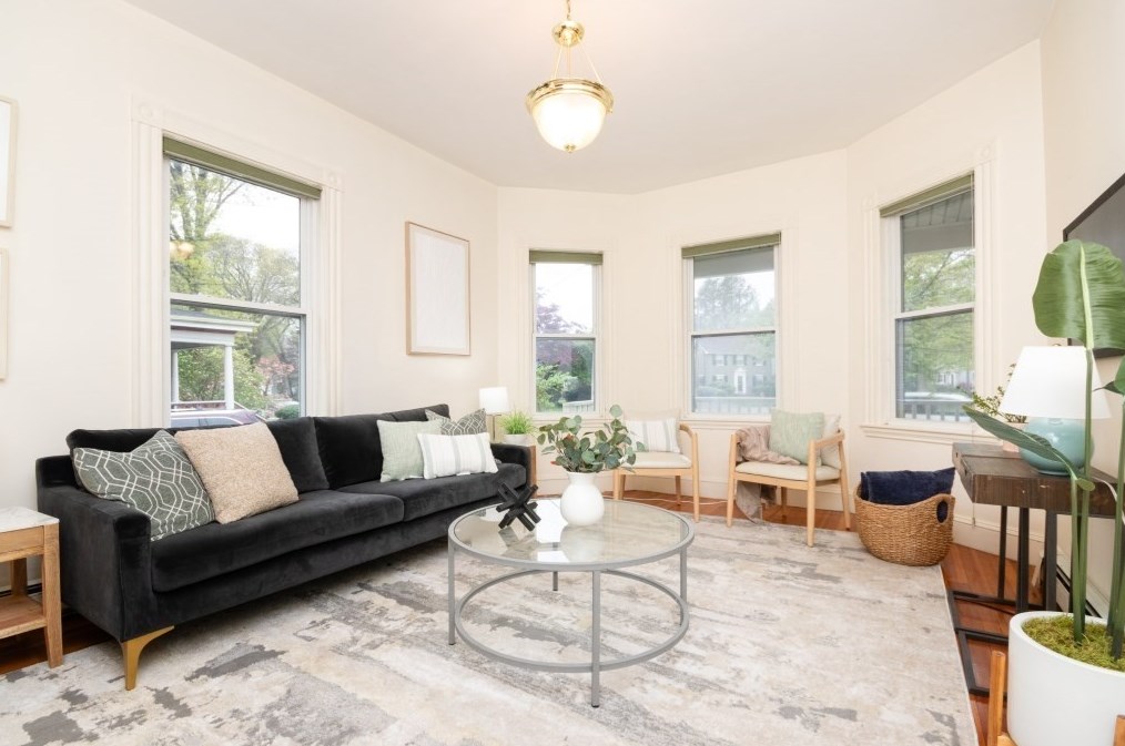 340 Central Ave, Milton MA  02186-2830 exterior