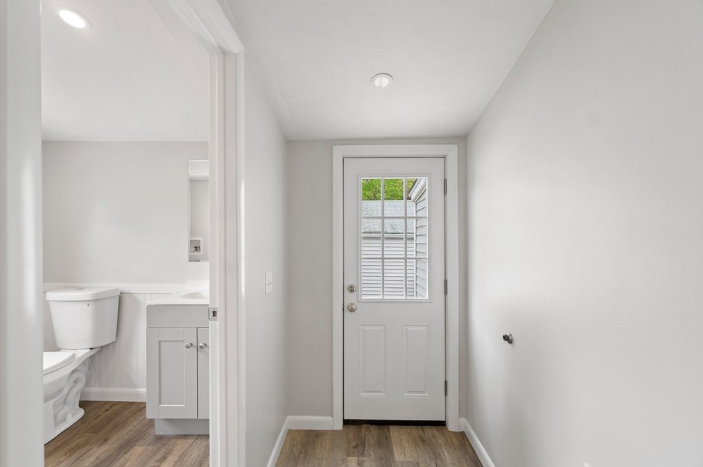 32 Quarry St, Seekonk MA 02771-5240 exterior