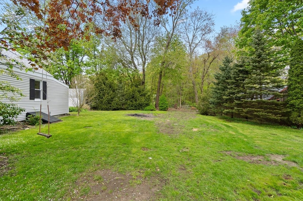 32 Quarry St, Seekonk MA 02771-5240 exterior