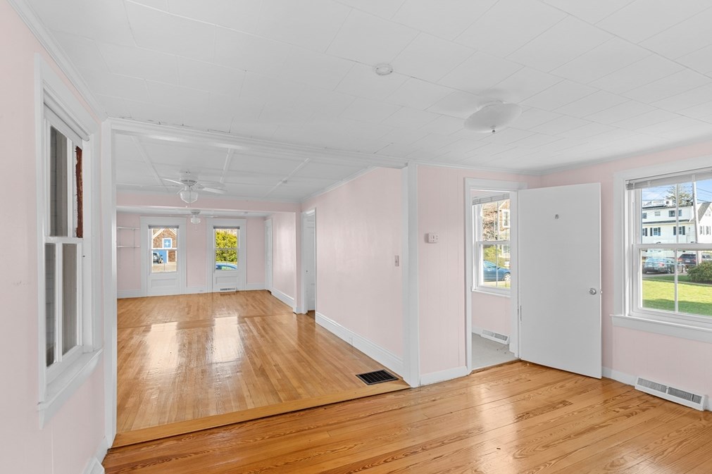 7 Fremont St, Plymouth MA 02360-3323 exterior