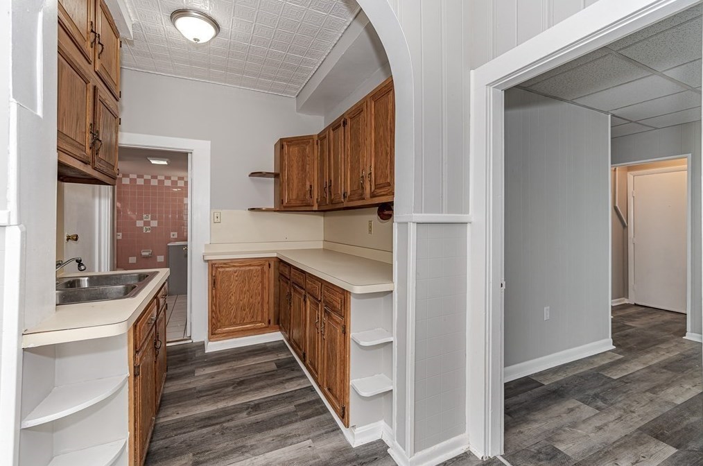 89 5 Ave, Lowell MA 01854-2335 exterior