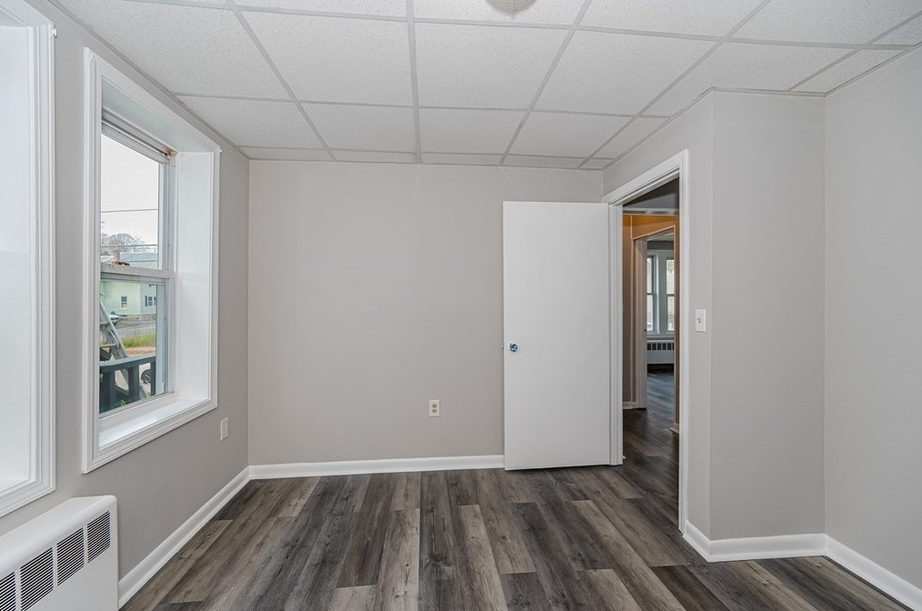 89 5 Ave, Lowell MA 01854-2335 exterior