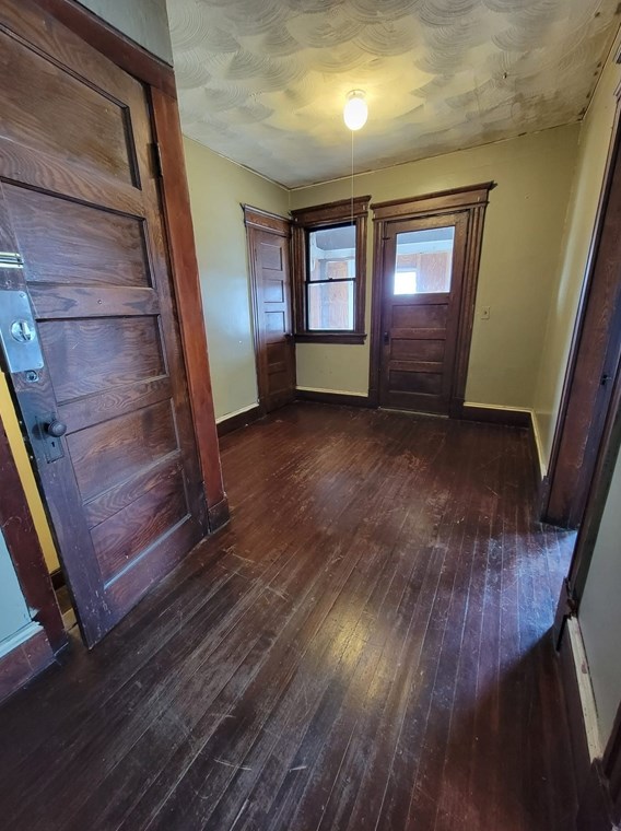 725 Carew St, Springfield MA  01104-1955 exterior