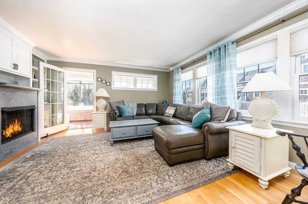 273 Circuit Ave, Bourne MA 02559-2031 exterior