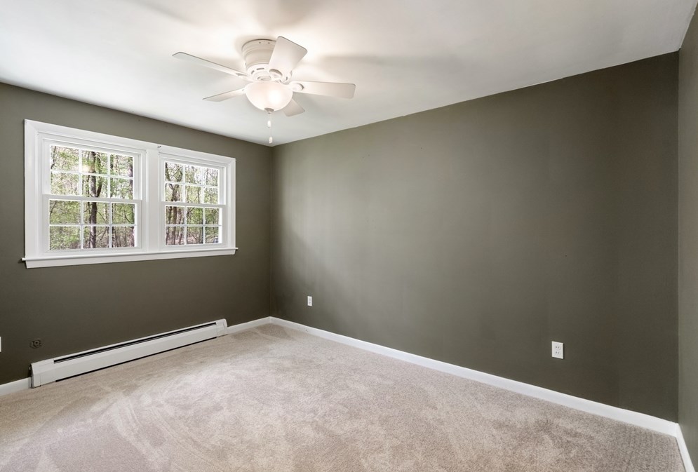 58 Birchwood Dr, Holden MA 01520-1939 exterior