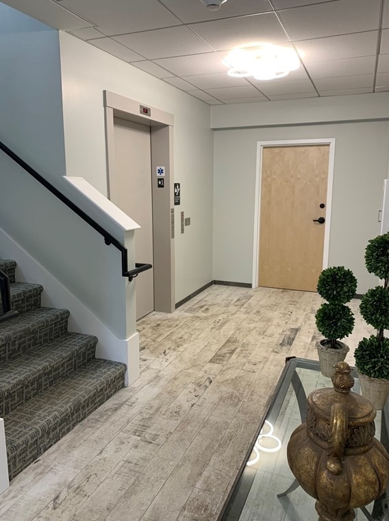 15 Oak St, Needham MA  02492-2401 exterior