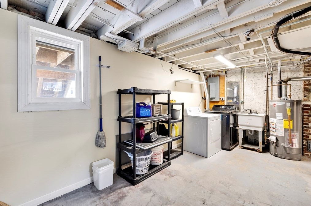 57 Bay State Rd, Quincy MA 02171-1511 exterior