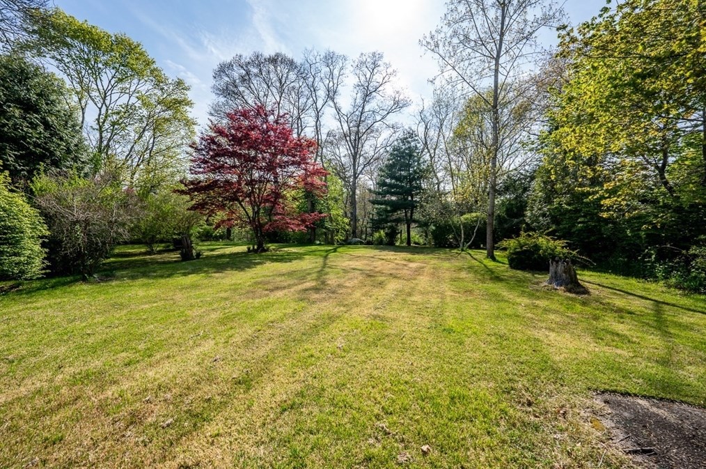 65 Gibbs Ave, Wareham MA 02571-1440 exterior