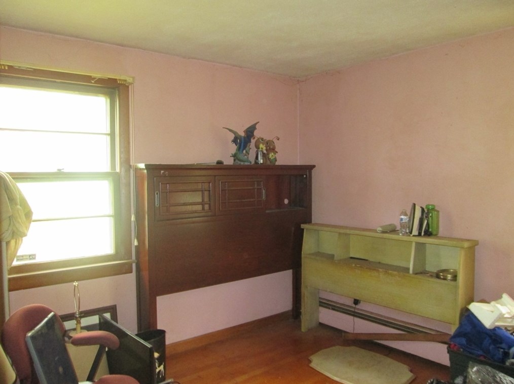 37 Wilber St, Springfield MA  01104-2526 exterior