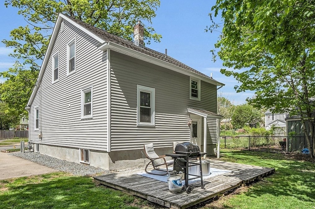 7 King St, Maynard MA exterior