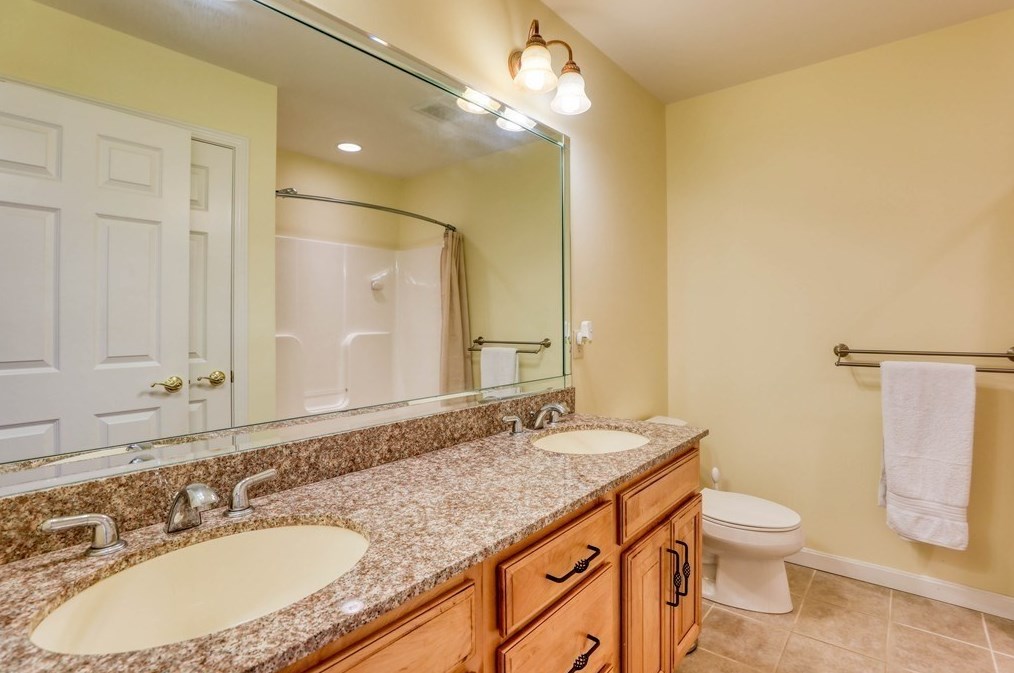 18 Whispering Wind Rd, Montgomery MA  01085-4381 exterior