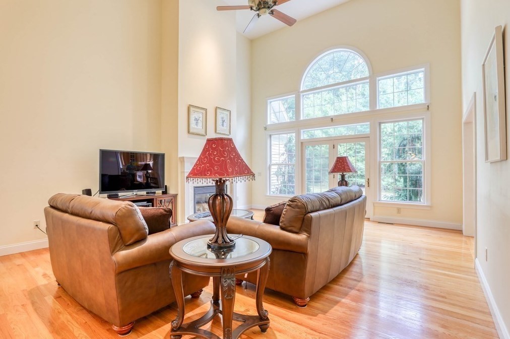 18 Whispering Wind Rd, Montgomery MA  01085-4381 exterior