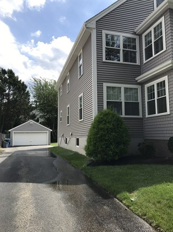 49 Waverley St, Belmont MA 02478-1958 exterior